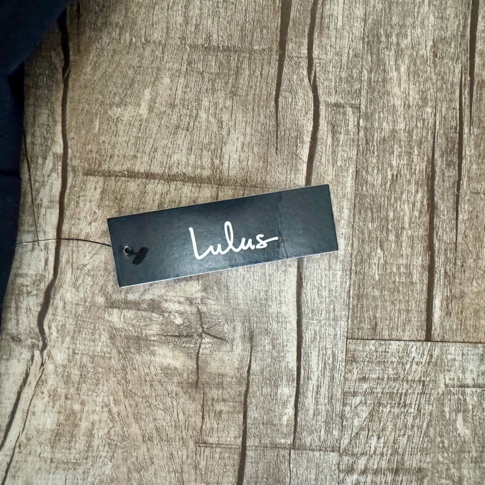 NWT Lulus Thinking Out Loud Black Backless Jumpsuit Size XS Criss Cross Back‎ - Picture 8 of 14